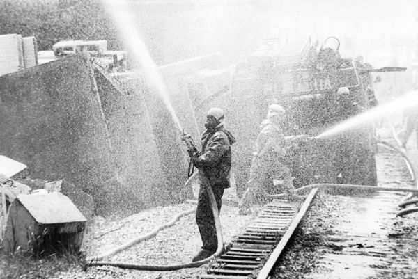 Descontaminação do território da Usina Nuclear de Chernobyl com uso de substância especial após catástrofe - Sputnik Brasil