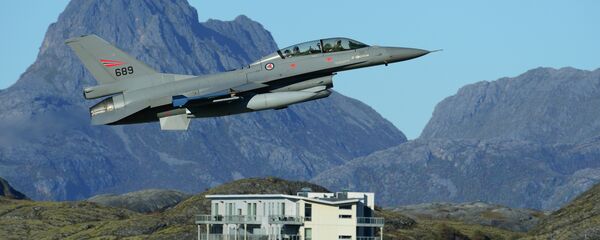 A Royal Norwegian Air Force F-16 Fighting Falcon aircraft - Sputnik Brasil