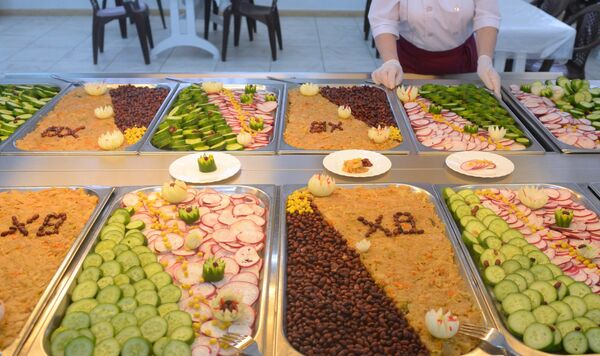 Refeitório de Hmeymim - Sputnik Brasil