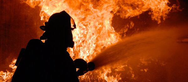 Bombeiro (imagem referencial) Bombeiro (imagem referencial) - Sputnik Brasil