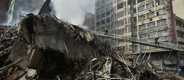 Prédio desaba em São Paulo Prédio desaba em São Paulo - Sputnik Brasil