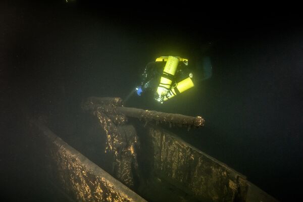 Submarino soviético Sch-317 encontrado durante expedição no golfo da Finlândia - Sputnik Brasil