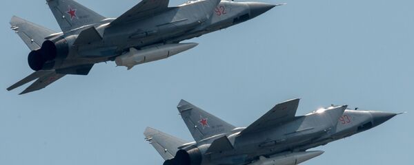 O míssil Kinzhal atinge a velocidade inédita de 10 Mach (12.250 km\h) - Sputnik Brasil