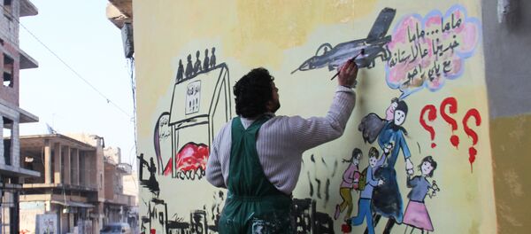 Syrian artist Aziz al-Asmar works on a mural depicting the war in his country ahead of the start of the Astana peace talks, on January 19, 2017, in the Syrian rebel-held town of Binnish, on the outskirts of Idlib Syrian artist Aziz al-Asmar works on a mural depicting the war in his country ahead of the start of the Astana peace talks, on January 19, 2017, in the Syrian rebel-held town of Binnish, on the outskirts of Idlib - Sputnik Brasil
