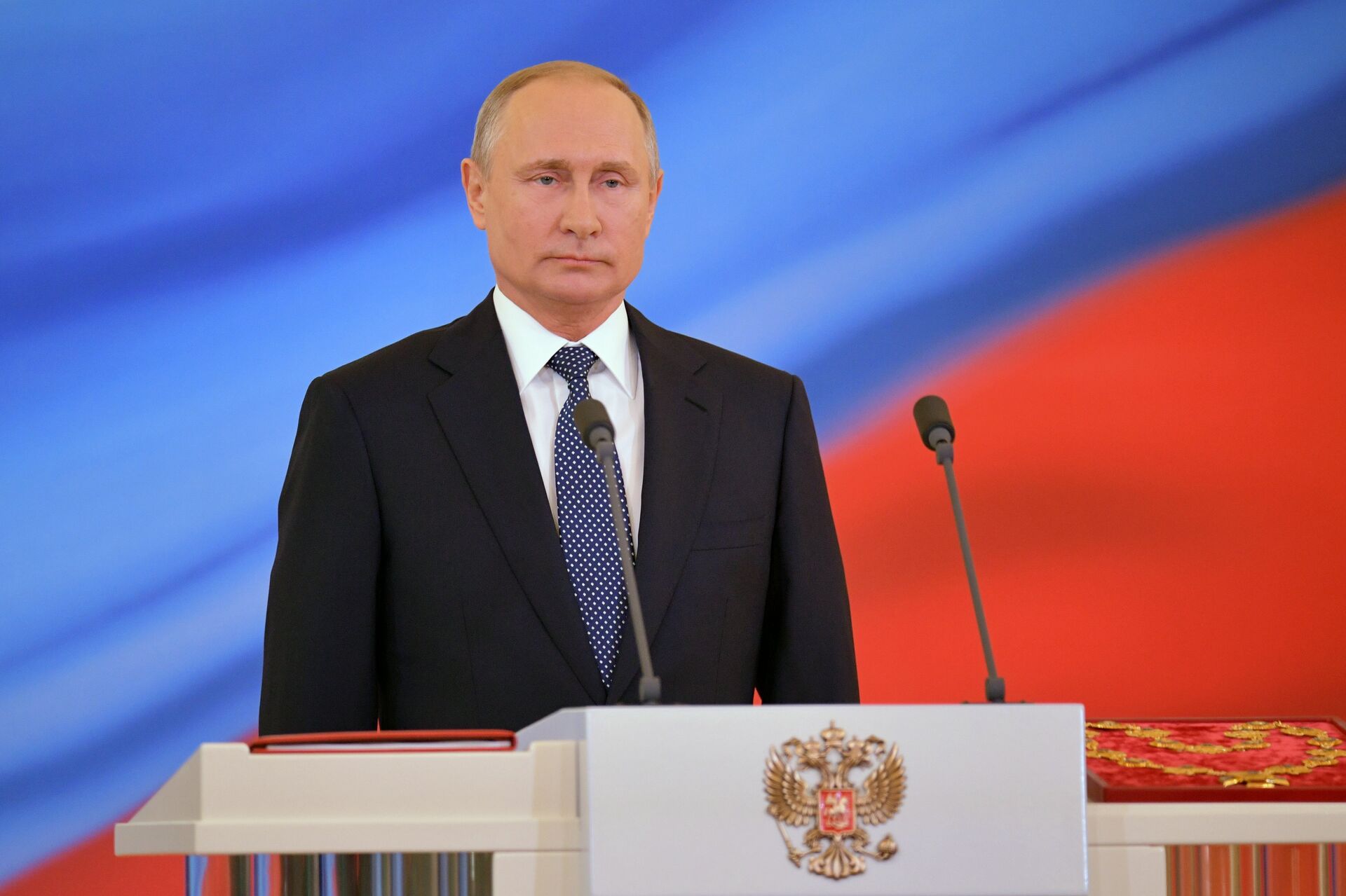 Presidente russo Vladimir Putin durante cerimônia solene de posse no Kremlin, 7 de maio de 2018, Moscou - Sputnik Brasil, 1920, 06.05.2024