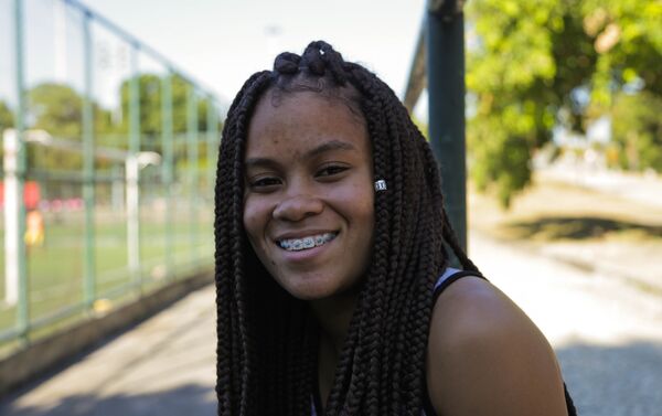 Ana Clara Ferreira da Silva, jogadora da seleção brasileira na Street Child World Cup 2018. - Sputnik Brasil