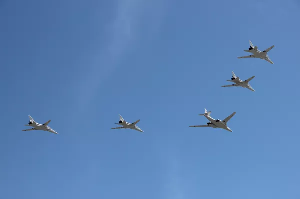 Tu-160 russo atinge velocidade supersônica e despista caças F-35, diz mídia Tu-160 russo atinge velocidade supersônica e despista caças F-35, diz mídia - Sputnik Brasil