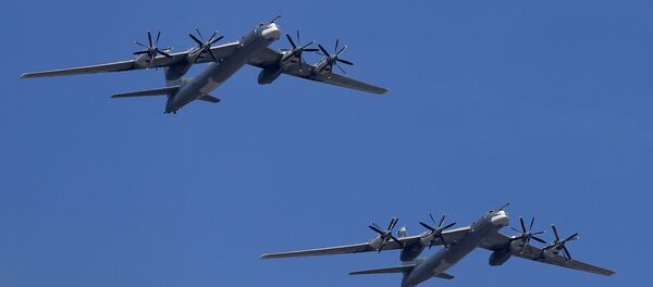 Bombardeiros estratégicos russos Tu-95MS Bombardeiros estratégicos russos Tu-95MS - Sputnik Brasil