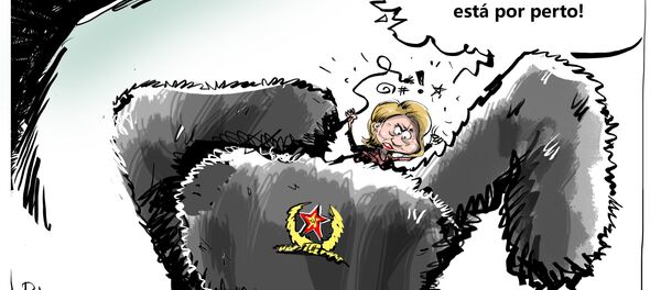 Gorro russo era o que faltava no estilo anti-Rússia de Clinton - Sputnik Brasil