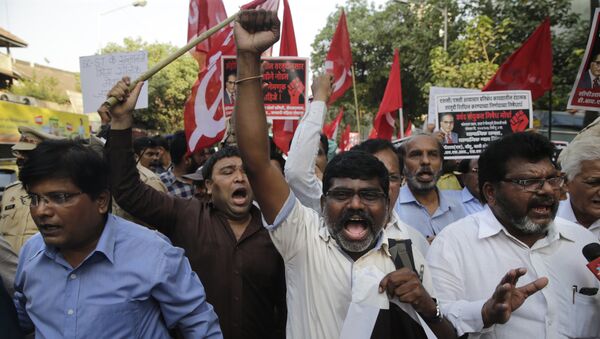 Organização Dalit ao lado de grupos de esquerda faz protestos em Mumbai, foto de 2 de Abril de 2018. - Sputnik Brasil