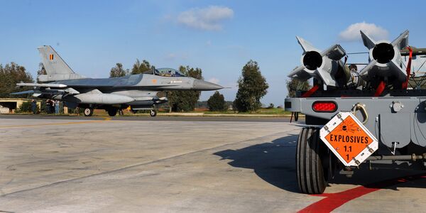 Lockheed Martin vai modernizar caças F-16 da Grécia Lockheed Martin vai modernizar caças F-16 da Grécia - Sputnik Brasil