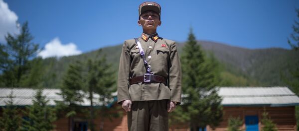 Soldado no polígono nuclear de Punggye-ri, no norte da Coreia do Norte Soldado no polígono nuclear de Punggye-ri, no norte da Coreia do Norte - Sputnik Brasil