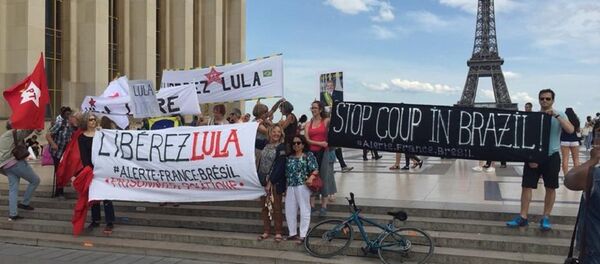 Ato em apoio ao ex-presidente Lula realizado neste domingo, 27 de maio de 2018, em Paris - Sputnik Brasil