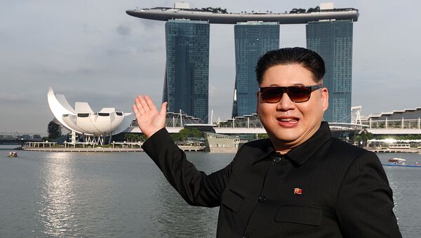 Howard X, sósia de Kim Jong-un, em Singapura - Sputnik Brasil