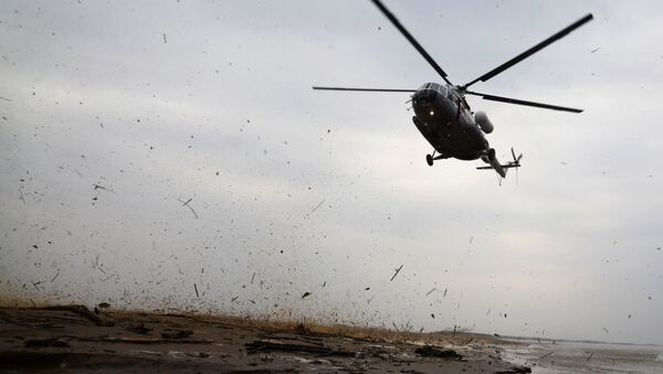 Helicóptero Mi-8 na região de Khabarovsk (imagem referencial) - Sputnik Brasil