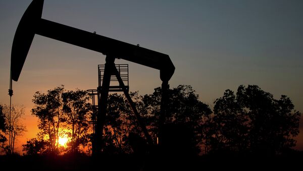 Poço de petróleo nos arredores da cidade El Tigre, no Cinturão de Orinoco, uma das regiões mais ricas em petróleo no mundo - Sputnik Brasil