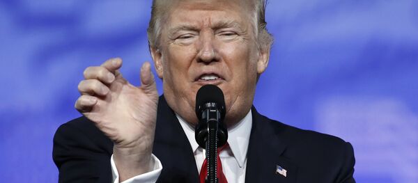 Presidente dos EUA, Donald Trump, discursando em uma conferência Conservative Political Action Conference (foto de arquivo) Presidente dos EUA, Donald Trump, discursando em uma conferência Conservative Political Action Conference (foto de arquivo) - Sputnik Brasil