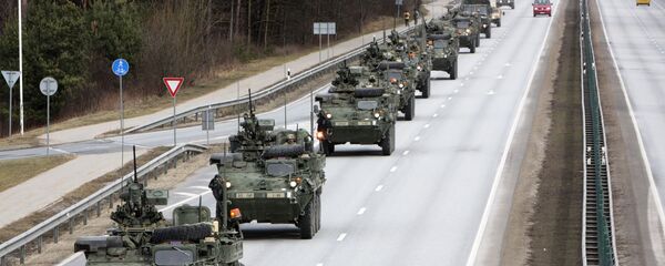 Blindados norte-americanos Stryker - Sputnik Brasil