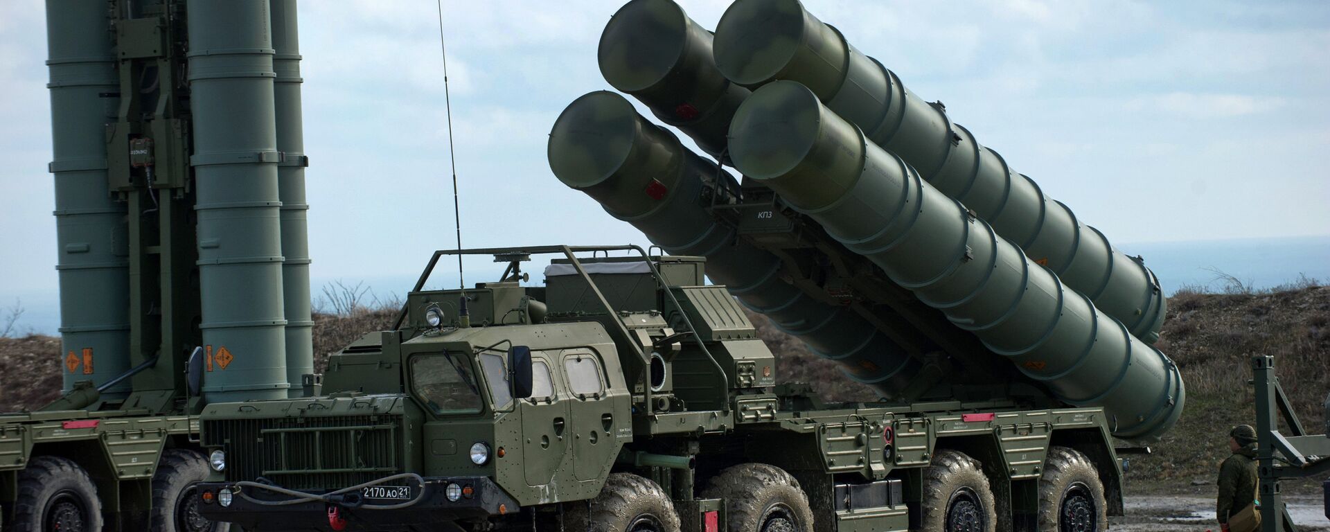 Sistemas russos de defesa antiaérea S-400  - Sputnik Brasil, 1920, 18.04.2022