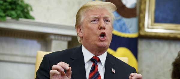 Presidente norte-americano Donald Trump discursando durante encontro com seu homólogo sul-coreano, Moon Jae-in, na Casa Branca, em 22 de maio de 2018 Presidente norte-americano Donald Trump discursando durante encontro com seu homólogo sul-coreano, Moon Jae-in, na Casa Branca, em 22 de maio de 2018 - Sputnik Brasil