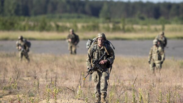 Soldados dos EUA durante as manobras Siber Strike 2018 na Lituânia - Sputnik Brasil