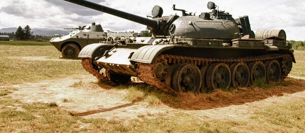 Tanque Т-55 (foto de arquivo) - Sputnik Brasil