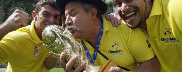 Fernando Falavigna Viana (à esquerda), Clovis Acosta Fernandes (ao centro) e Frank Damasceno Fernandes (à direita) - Sputnik Brasil