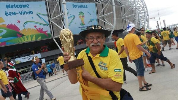 Clovis Fernandes, Gaúcho da Copa, fã mítico da Seleção Brasileira - Sputnik Brasil