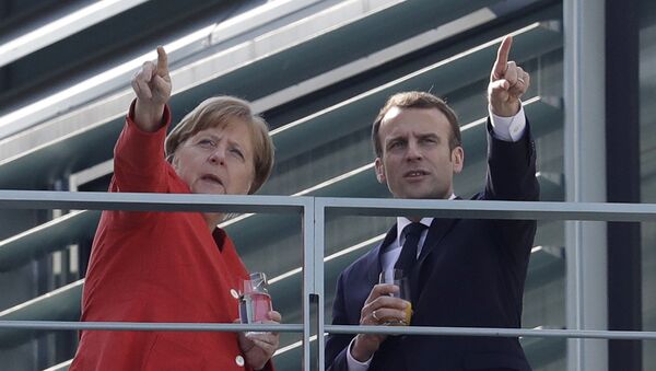 Angela Merkel e Emmanuel Macron - Sputnik Brasil
