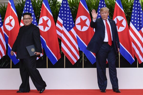 'Seria útil': Trump acena com 3º encontro com Kim, mas Coreia do Norte dá de ombros - Sputnik Brasil