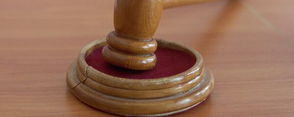 Martelo na sala de tribunal - Sputnik Brasil
