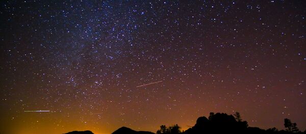 Céu noturno (imagem ilustrativa) - Sputnik Brasil