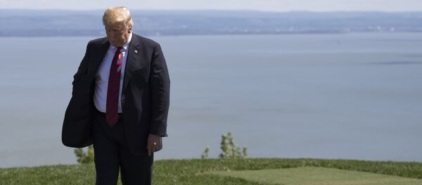 O presidente dos EUA, Donald Trump, na Cúpula do G7 em La Malbaie, Canadá, em 8 de junho de 2018. - Sputnik Brasil