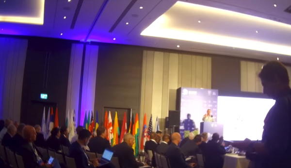 Ex-espião do Mossad: Israel podia ter assassinado Khomeini, mas não o fez - Sputnik Brasil