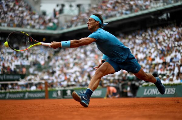 O tenista espanhol Rafael Nadal durante o jogo contra o austríaco Dominic Thiem na final de Roland Garros - Sputnik Brasil