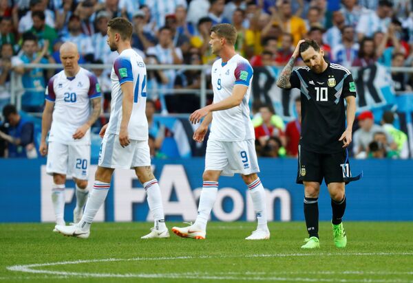 Seleção da Argentina empata com seleção da Islândia no estádio Spartak, em Moscou - Sputnik Brasil