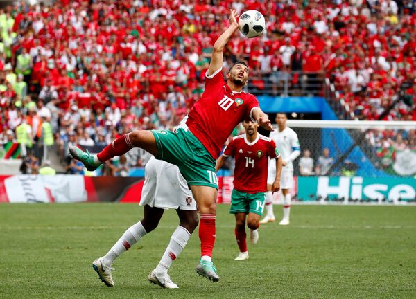 Meia central marroquino, Younes Belhanda, durante o jogo Portugal-Marrocos em Moscou, 20 de junho de 2018 - Sputnik Brasil