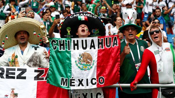 Torcida mexicana na partida contra a Coreia do Sul na cidade de Rostov - Sputnik Brasil