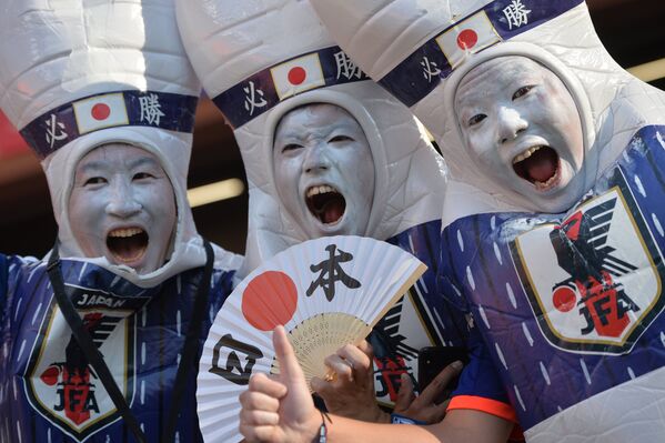 Torcida japonesa em jogo pelo Grupo H contra o Senegal na Copa do Mundo da Rússia 2018 - Sputnik Brasil