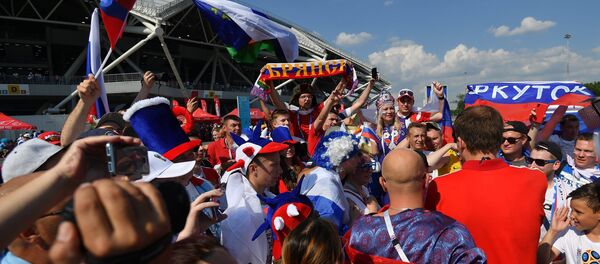 Fans before World Cup 2018 soccer match between the national teams of Uruguay and Russia - Sputnik Brasil