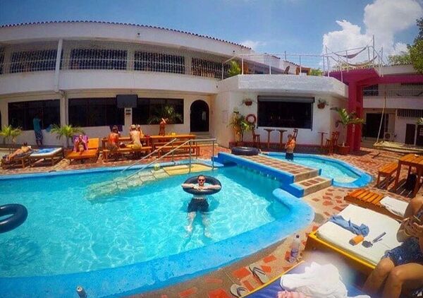 Piscina do Drop Bear Hotel de Santa Marta - Sputnik Brasil