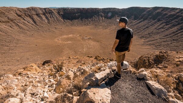 Cratera formada por meteorito no estado do Arizona, EUA - Sputnik Brasil