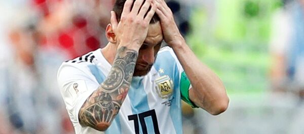 Messi se desespera durante partida contra a França em Kazan, na Rússia. - Sputnik Brasil