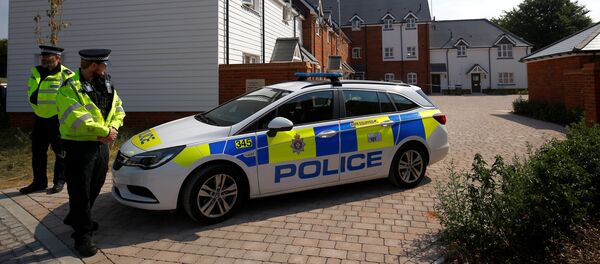 Policiais britânicos perto do Centro Batista Amesbury, Amesbury, Reino Unido - Sputnik Brasil