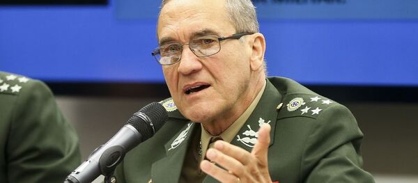 Comandante do Exército, general Eduardo Dias da Costa Villas Bôas, participa de audiência na Comissão de Relações Exteriores e de Defesa Nacional Comandante do Exército, general Eduardo Dias da Costa Villas Bôas, participa de audiência na Comissão de Relações Exteriores e de Defesa Nacional - Sputnik Brasil