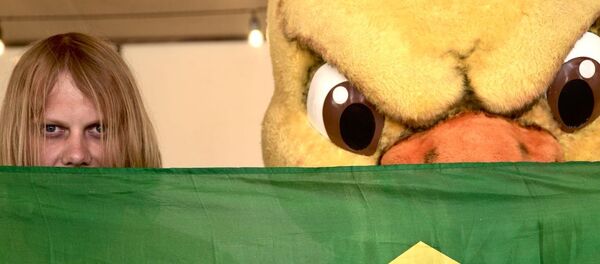 Canarinho pistola e Yuri Torski em Kazan. - Sputnik Brasil