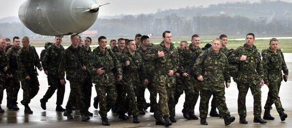 Militares britânicos na cidade de Banja Luka, Bósnia e Herzegovina (foto de arquivo) - Sputnik Brasil
