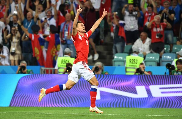 Denis Cheryshev comemora seu gol contra a Croácia. - Sputnik Brasil