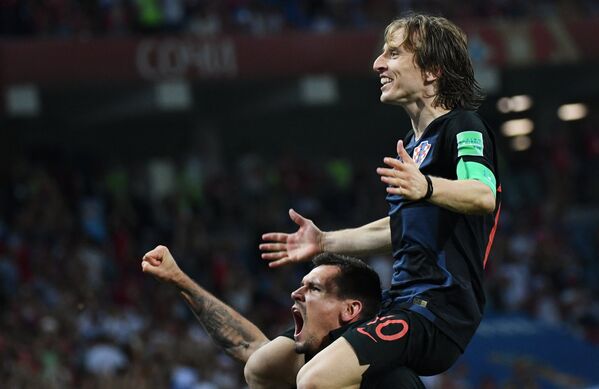Luka Modric comemora a classificação da Croácia. - Sputnik Brasil