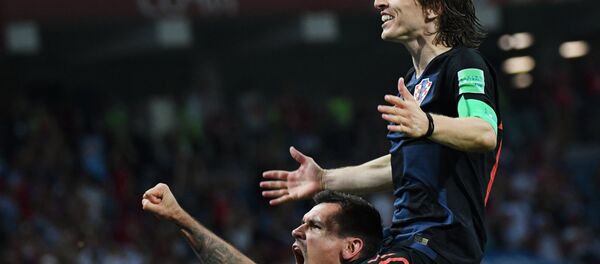 Luka Modric comemora a classificação da Croácia. - Sputnik Brasil